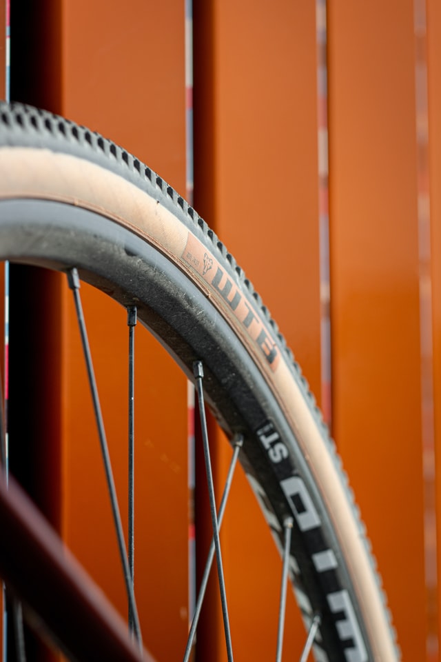 Hybrid Tires On A Road Bike? (Yes, But Watch For This…)